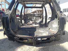 Задня панель Toyota Rav4 16-18 2 частини, на кузові чорна, іржава