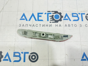 Отражатель задний правый Nissan Rogue Sport 17-22