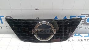 Емблема решітки радіатора Nissan Rogue Sport 17-19 під радар