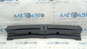 Накладка отвору багажника Mercedes H247 GLA 20-26 чорна, подряпини