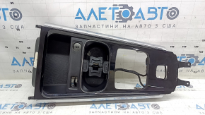 Накладка центральної консолі верхня Mercedes H247 GLA 20-23 чорний глянець з хром, з підсвічуванням, подряпини