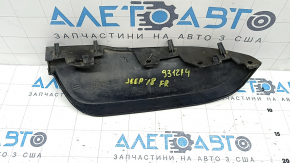 Вставка переднего бампера под накладку правая Jeep Grand Cherokee WK2 14-21 структура, царапины