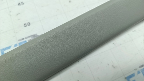Накладка порога внутренняя передняя правая Toyota Camry v50 12-14 usa, серая, царапины, под химчистку