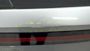 Дверь багажника в сборе Hyundai Tucson 22-24 Korea, тонировка, серебро R2T, Hybrid, вмятина, царапины на накладке, царапины на обшивке