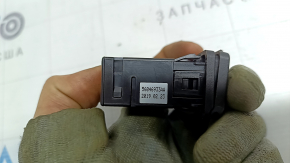 Розетка центральной консоли 115v Jeep Renegade 20-23