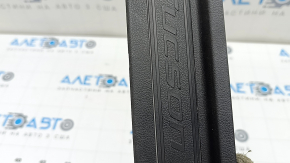 Накладка порога наружная передняя правая Hyundai Tucson 22-26 черная, сломаны крепления, царапины, побелел пластик