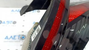 Фонарь внешний крыло левый Hyundai Tucson 22-26 LED, воздух по кромке