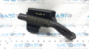 Воздухоприемник Lexus CT200h 14-17