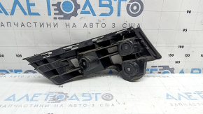 Крепление заднего бампера правое VW Jetta 22-26 под фонарем