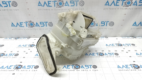 Корпус голый вентиляция Lexus CT200h 11-17 без вентилятора и актуатора