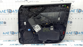 Обшивка двери карточка передняя левая в сборе Audi Q3 83A 19-25 черная, вставка черная кожа, подлокотник черная кожа, хром молдинги, с ручкой, вмятины, под чистку