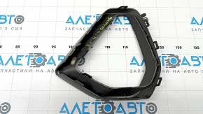 Молдинг переднего бампера правый Audi Q3 83A 19-23 серый, S-Line, тычки