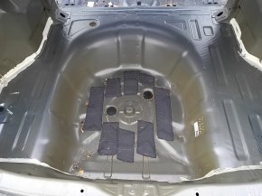Корито багажника Hyundai Elantra 21-26 на кузові