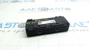USB Hub Audi Q7 16-26 полізло покриття