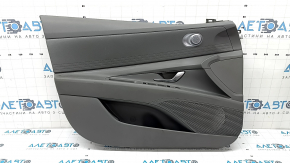 Обшивка двери карточка передняя левая Hyundai Elantra 21-23 темно-серая, вставка пластик, подлокотник кожа, с ручкой, царапины, под чистку, примята