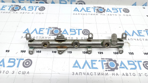 Паливна рейка права Audi Q7 20-24 3.0T MHEV