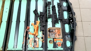 Корпус ВВБ Toyota bZ4X 23-26 2 частини, контакт з водою