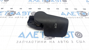 Ручка відкриття замку капота салонна Audi Q7 16-26 чорна, з кронштейном