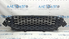 Решетка радиатора grill Ford Escape MK4 20-22 сетка черный глянец, хром обрамление