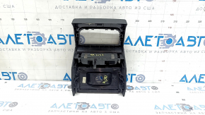Накладка центральной консоли задняя Audi Q5 80A 18-25 черная с нижней накладкой, потерта