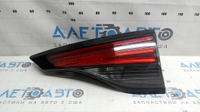 Фонарь внутренний дверь багажника правый Toyota Sienna 21-22 LE, XLE, Woodland, потерт, не работает LED