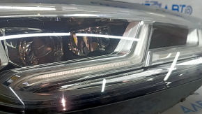 Фара передняя правая в сборе Audi Q5 80A 18-20 LED, царапина