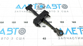 Ограничитель двери передней левой Kia K5 21-26