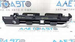 Дефлектор воздуховод торпеды центральный Kia K5 21-24 хром, под start-stop, полез хром, царапины