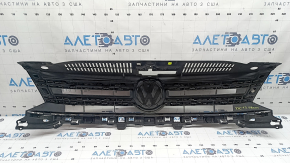 Решетка радиатора grill в сборе VW Tiguan 12-18 рест со значком