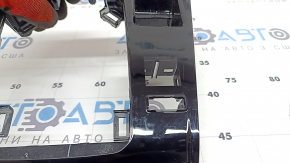 Накладка центральной консоли верхняя под шифтер Jeep Compass 22-26 с заглушкой, черный глянец, царапины