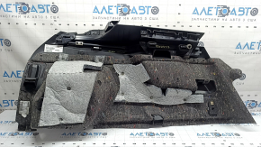 Обшивка арки правая Volvo XC90 16-25 под 3 ряд, с подстаканником, черная, примята, надрыв ткани