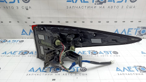 Фонарь верхний крыло левый Toyota Prius 50 19-22 царапины
