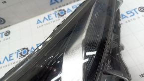 Фара передняя правая в сборе Toyota Prius 50 19-22 LED с AFS, без Auto Light, сколы