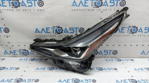 Фара передняя левая в сборе Toyota Prius 50 19-22 LED, сколы, царапины