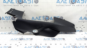 Накладка задней стойки нижняя правая Toyota Prius 50 21-22 черная, с заглушкой, царапины