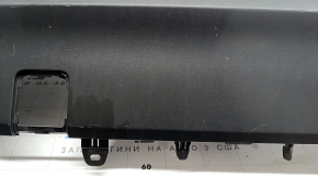 Губа заднего бампера центральная Toyota Prius 50 19-22 структура, царапины, сколы