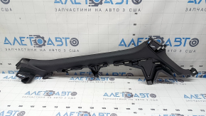 Накладка задньої стійки права нижня Honda Civic XI FE/FL 22-26 4d чорна, подряпини