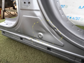 Четверть передняя правая Hyundai Tucson 22-25 1.6T HEV Korea, отпилена, серебро, с центральной стойкой, замят порог, вмятины