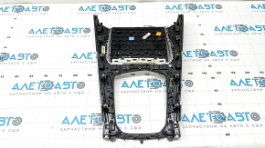 Накладка центральной консоли BMW X7 G07 19-25 под дерево Fineline Stripe, царапины, пятна на хроме