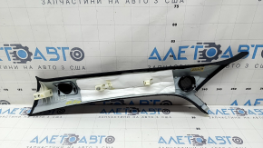 Накладка передней стойки правая Audi Q5 80A 18-25 черная, под пищалки, трещины в креплениях, царапина