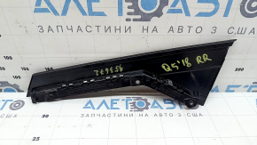 Накладка двери боковая задняя правая Audi Q5 80A 18-25 задняя, черный глянец, царапины