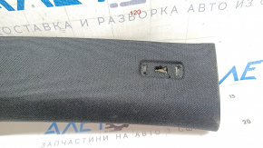 Накладка передньої стійки права верхня Mercedes W167 GLE 350 450 20-26 чорна, оплавлена тканина, без заглушки