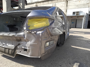 Четверть крыло задняя правая Hyundai Sonata 11-12 на кузове, серебро, примята, тычки