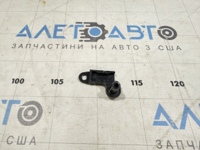 Кронштейн переднього бампера верхній лівий Ford Focus mk3 11-18