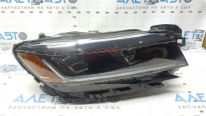 Фара передня права VW Passat 20-22 LED з ущільнювачем