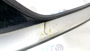 Нижняя решетка переднего бампера Kia Niro 17-19 HEV, PHEV под птф и радар, трещина, сломано крепление, сколы