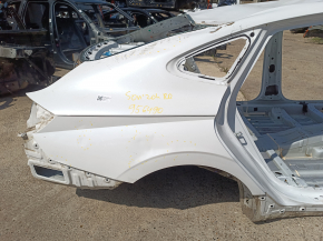 Чверть крило ззаду права Hyundai Sonata 20-23 HEV на кузові, біла, вм'ятини