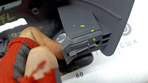 Накладка водительского сиденья боковая левая Kia Niro 17-22 HEV, PHEV серая, под электро, потерта, под химчистку, треснуто крепление