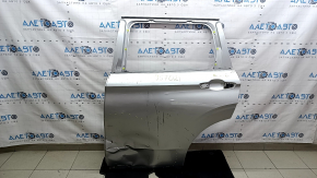 Дверь голая задняя левая Mitsubishi Outlander 22-26 серебро U25, замята