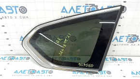 Форточка глухе скло задня права Hyundai Santa FE 19-23 тонування, хром, потерт хром